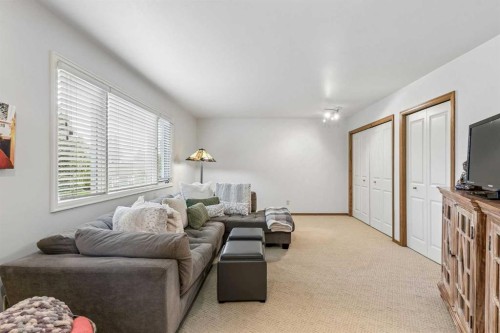 65 Woodpath Terrace Sw, Calgary, AB 