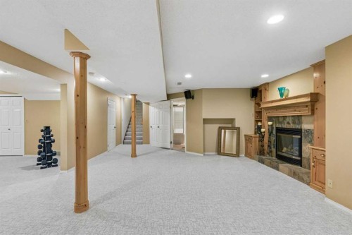 65 Woodpath Terrace Sw, Calgary, AB 