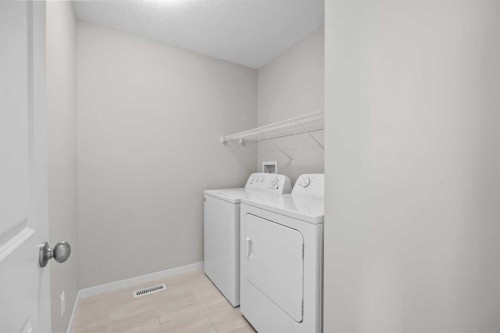 38 Howse Row Ne, Calgary, AB 