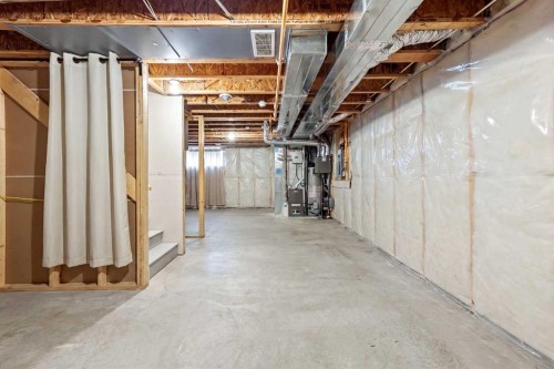 38 Howse Row Ne, Calgary, AB 