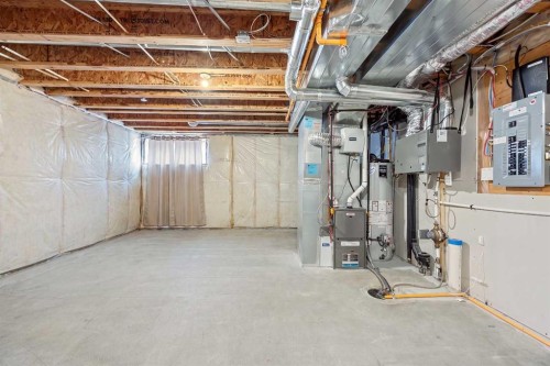 38 Howse Row Ne, Calgary, AB 