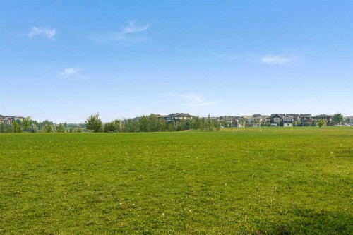 38 Howse Row Ne, Calgary, AB 