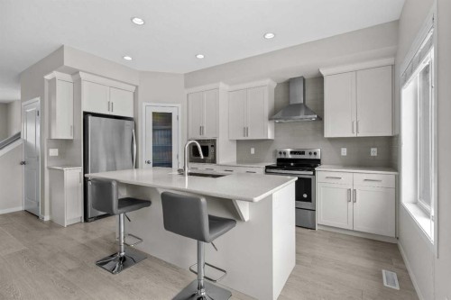 38 Howse Row Ne, Calgary, AB 