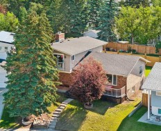 16 Brenner Place NW Calgary, AB T2L 1Z2
