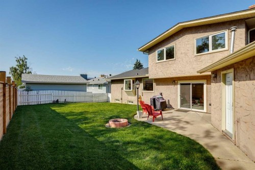 16 Brenner Place Nw, Calgary, AB - Outdoor