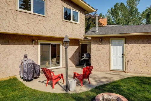 16 Brenner Place Nw, Calgary, AB - Outdoor With Exterior