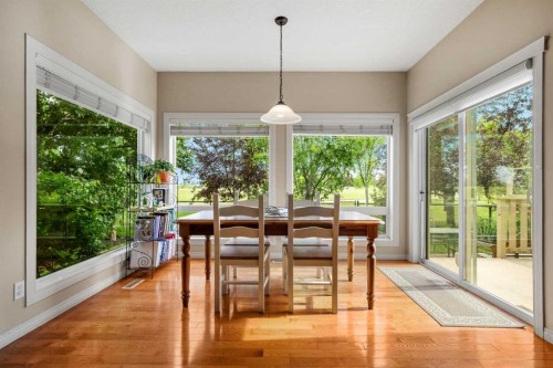 50 Springborough Crescent Sw, Calgary, AB - Indoor Photo Showing Dining Room