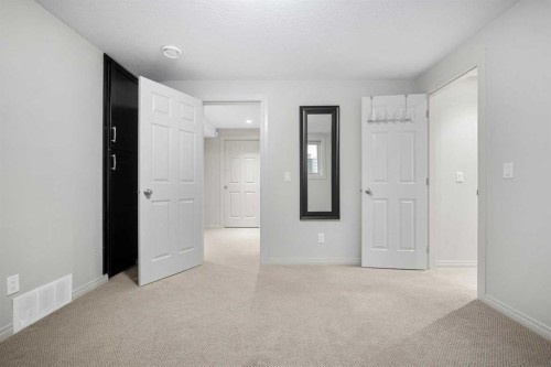 50 Springborough Crescent Sw, Calgary, AB - Indoor Photo Showing Other Room