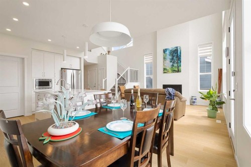 332 Magnolia Crescent Se, Calgary, AB 
