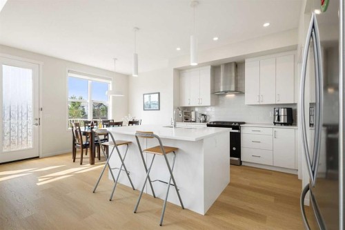 332 Magnolia Crescent Se, Calgary, AB 