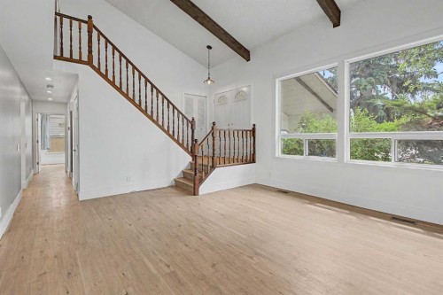 1320 116 Avenue Sw, Calgary, AB - Indoor Photo Showing Other Room