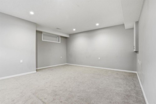1702 Riverside Drive Nw, High River, AB - Indoor