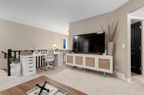 444 Evansglen Drive Nw, Calgary, AB - Indoor