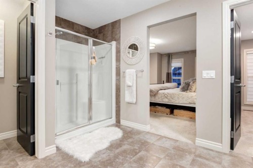 444 Evansglen Drive Nw, Calgary, AB - Indoor