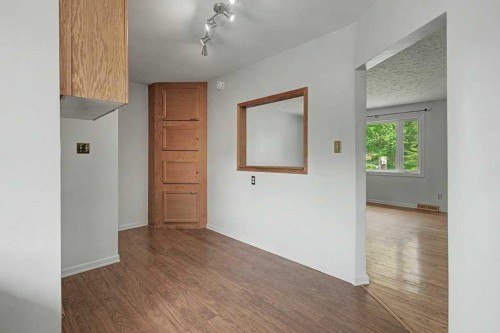 2056 Cottonwood Crescent Se, Calgary, AB - Indoor Photo Showing Other Room
