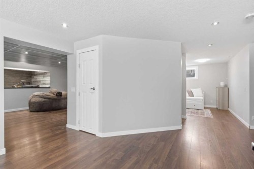 331 Parkmere Green, Chestermere, AB - Indoor Photo Showing Other Room