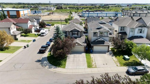 590 Coopers Drive Sw, Airdrie, AB - Outdoor With Facade
