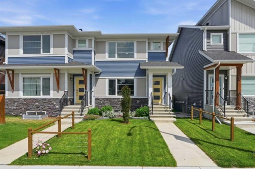 52 Emberside Grove  Cochrane, AB T4C 3C8