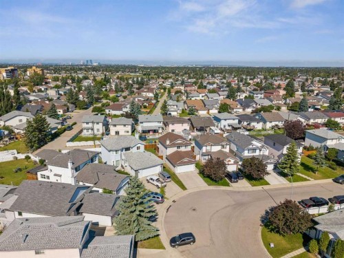 100 Applemont Close Se, Calgary, AB - Outdoor With View