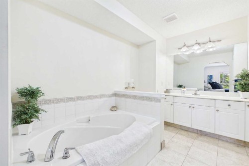 147 Tuscany Meadows Court Nw, Calgary, AB - Indoor Photo Showing Bathroom