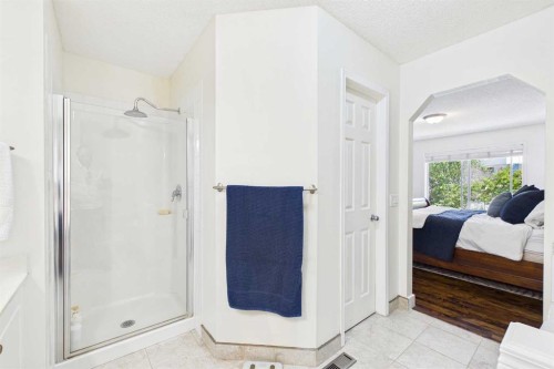 147 Tuscany Meadows Court Nw, Calgary, AB - Indoor Photo Showing Bathroom