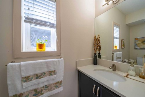144 Everhollow Street Sw, Calgary, AB - Indoor Photo Showing Bathroom