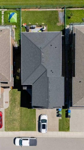 144 Everhollow Street Sw, Calgary, AB - Outdoor