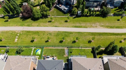 144 Everhollow Street Sw, Calgary, AB - Outdoor