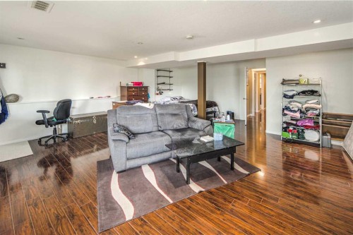 125 Silverado Range Cove Sw, Calgary, AB - Indoor Photo Showing Living Room