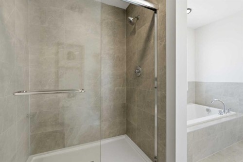27 Verdure Gate Sw, Calgary, AB - Indoor Photo Showing Bathroom