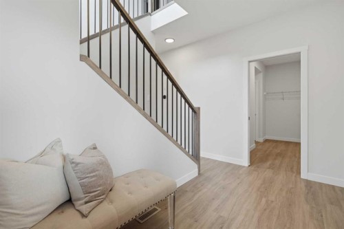 27 Verdure Gate Sw, Calgary, AB - Indoor Photo Showing Other Room