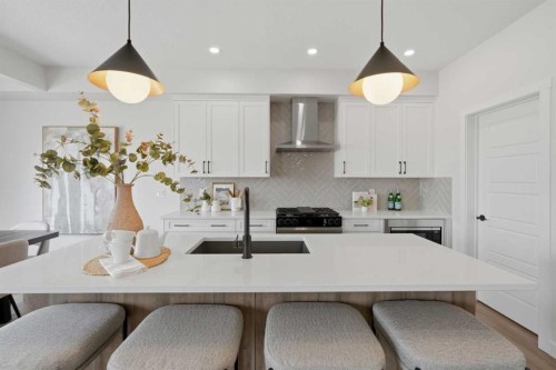 27 Verdure Gate Sw, Calgary, AB - Indoor Photo Showing Kitchen With Upgraded Kitchen