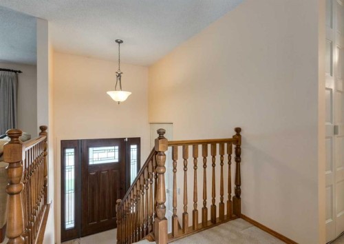 9527 Oakland Way Sw, Calgary, AB - Indoor Photo Showing Other Room