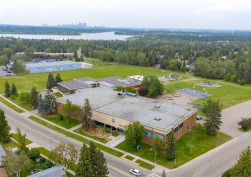 9527 Oakland Way Sw, Calgary, AB - Outdoor With View