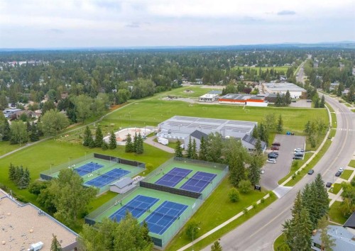 9527 Oakland Way Sw, Calgary, AB - Outdoor With View