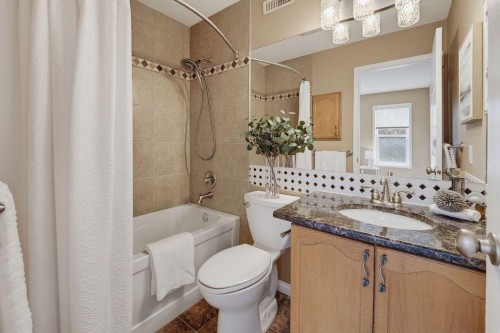 359 Hidden Ranch Place Nw, Calgary, AB - Indoor Photo Showing Bathroom