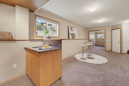 359 Hidden Ranch Place Nw, Calgary, AB - Indoor