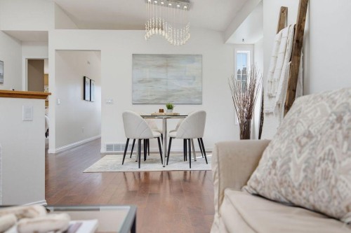 359 Hidden Ranch Place Nw, Calgary, AB - Indoor Photo Showing Dining Room