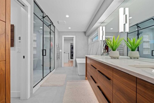 3041 1 Street Sw, Calgary, AB - Indoor Photo Showing Other Room