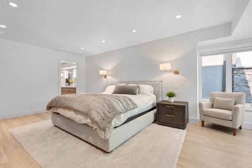 3041 1 Street Sw, Calgary, AB - Indoor Photo Showing Bedroom