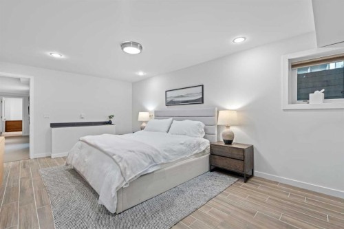 3041 1 Street Sw, Calgary, AB - Indoor Photo Showing Bedroom