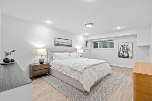 3041 1 Street Sw, Calgary, AB - Indoor Photo Showing Bedroom