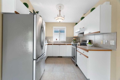 38 Hidden Spring Circle Nw, Calgary, AB 
