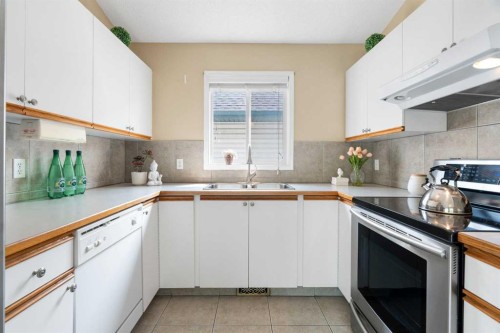 38 Hidden Spring Circle Nw, Calgary, AB 
