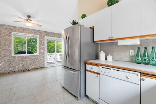 38 Hidden Spring Circle Nw, Calgary, AB 