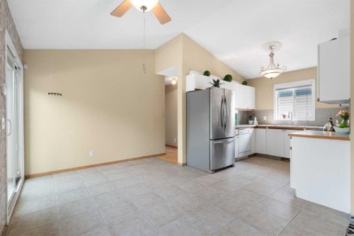 38 Hidden Spring Circle Nw, Calgary, AB 
