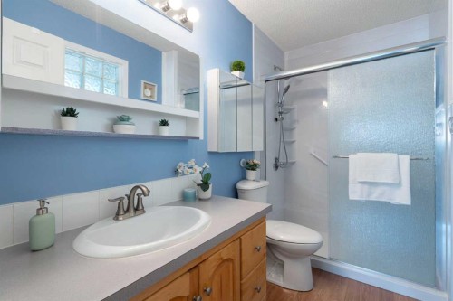 38 Hidden Spring Circle Nw, Calgary, AB 