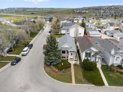 38 Hidden Spring Circle Nw, Calgary, AB 