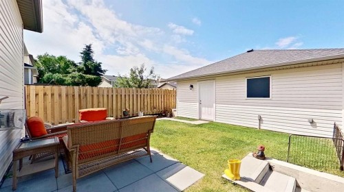 7 Bridlecrest Boulevard Sw, Calgary, AB - Outdoor With Exterior