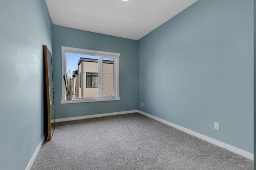 171 Greenbriar Place Nw, Calgary, AB - Indoor Photo Showing Other Room